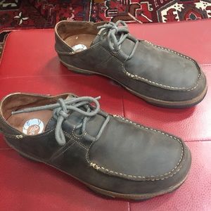OluKai loafers with heel flap. Brown worn 2-3 times. Like new.